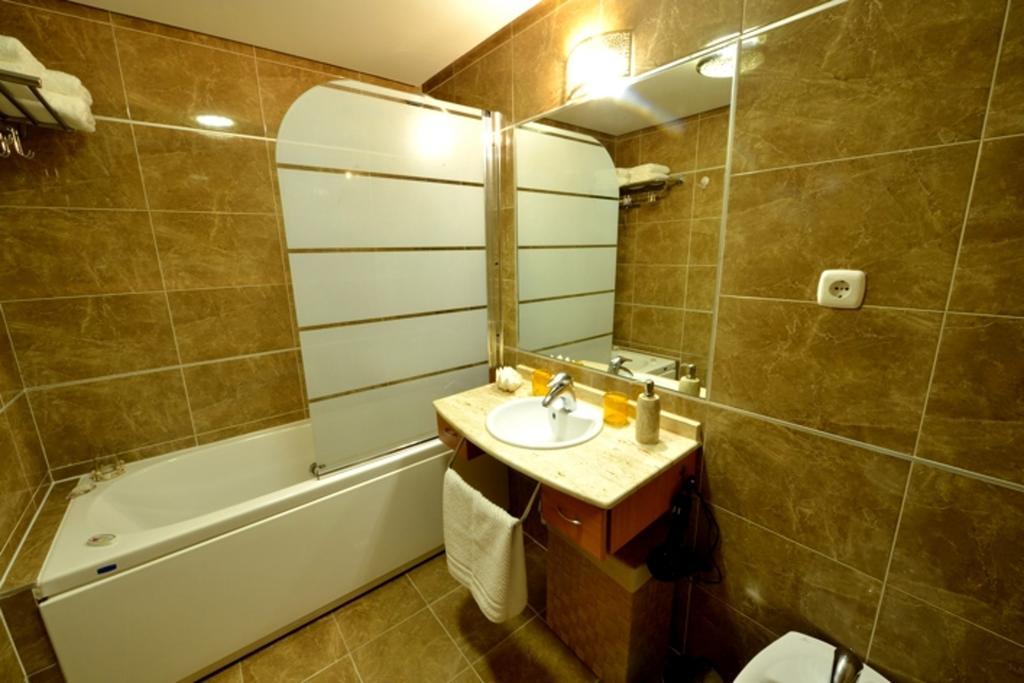 Ferienwohnung Apartamentomirada Estepona Exterior foto